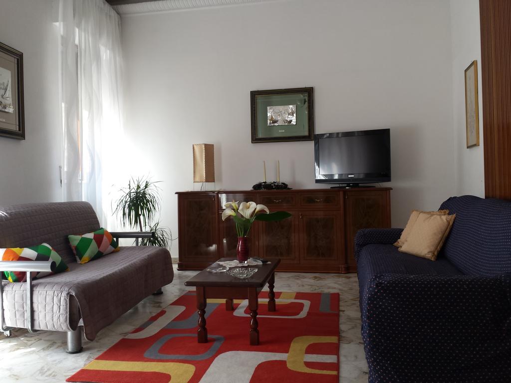 La Via Del Mare - Acireale Centro Storico Apartment ภายนอก รูปภาพ