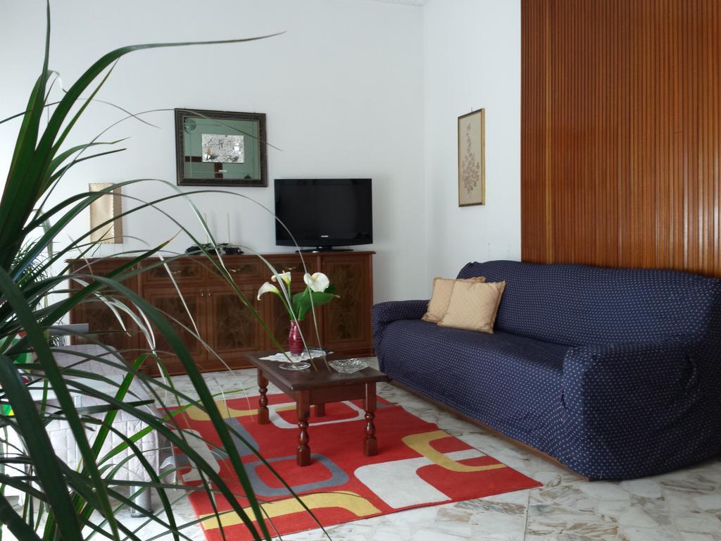 La Via Del Mare - Acireale Centro Storico Apartment ภายนอก รูปภาพ